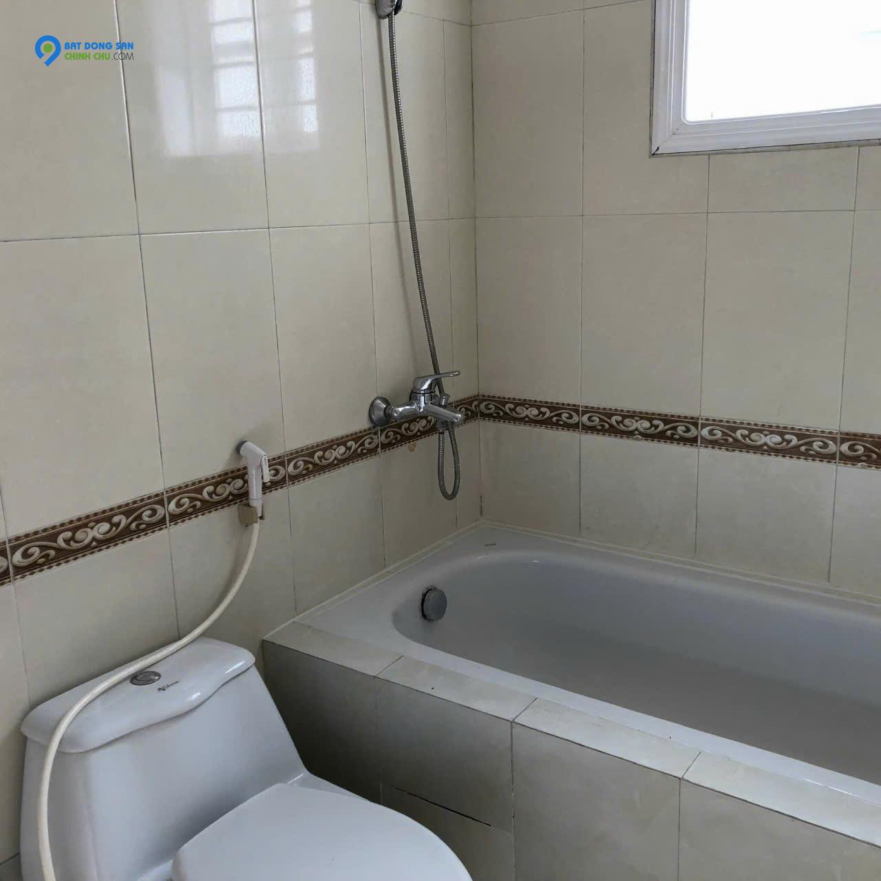 Siêu hiếm! BT 180m2 Khu C - Ciputra cạnh trường QT Singapo, gần CV 65ha. Giá tốt nhất chỉ 64 tỷ.