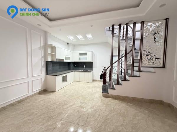 Siêu hiếm, nhà mới lô góc Lai Xá - Hoài Đức, 38m x 5T, chỉ 4.7 tỷ, ô tô vào nhà, 20m ra ngõ thông kd, ô tô tránh.