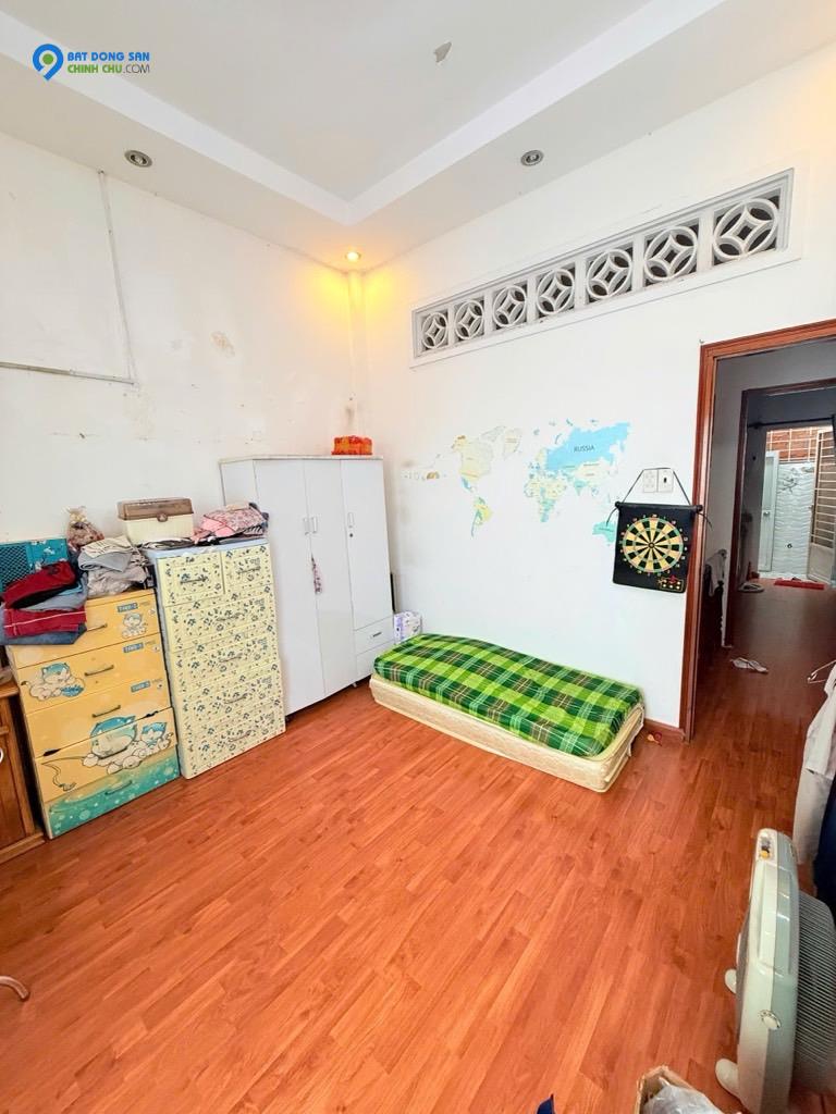 TÂN BÌNH KHU SÂN BAY, 35M2  2 TẦNG ĐÚC THẬT 2PN, SỔ A4 HOÀN CÔNG ĐỦ, TẶNG NỘI THẤT, CHÀO CHỈ 3.X TỶ TL.
