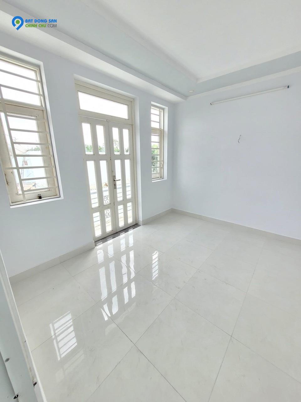 TĐ 2:Hiếm Nhà 2 tầng, 60m2,  chỉ 3,3 tỷ, HXH, Ql 13, Thủ Đức, Thương Lượng.