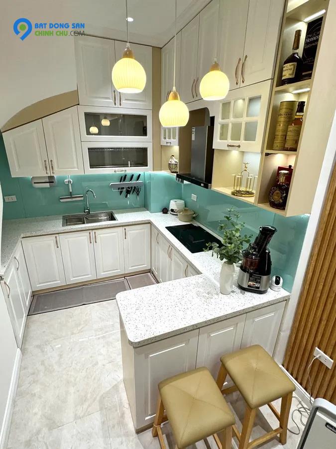 TRUNG TÂM QUẬN THANH XUÂN - HÀNG XÓM ROYAL CITY - GẦN PHỐ - 10M RA OTO - NGÕ ĐẸP - NHÀ ĐẸP LONG LANH