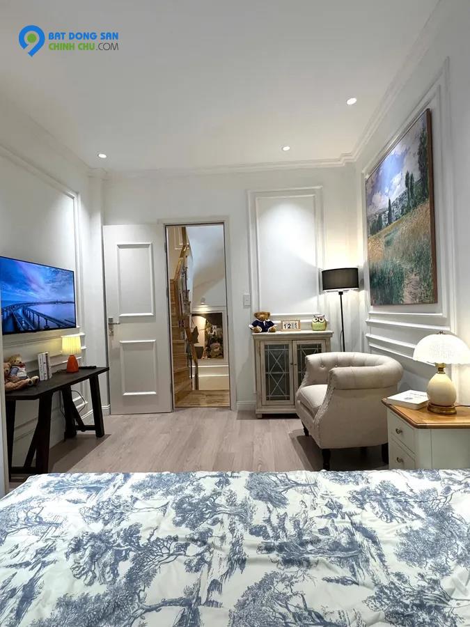 TRUNG TÂM QUẬN THANH XUÂN - HÀNG XÓM ROYAL CITY - GẦN PHỐ - 10M RA OTO - NGÕ ĐẸP - NHÀ ĐẸP LONG LANH