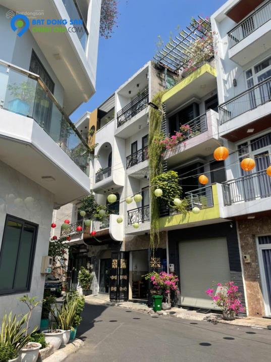 Tân Phú - Khu compound an ninh, yên tĩnh, căn góc 2 mặt tiền, ô tô đậu ngày đêm, hẻm nhựa thông