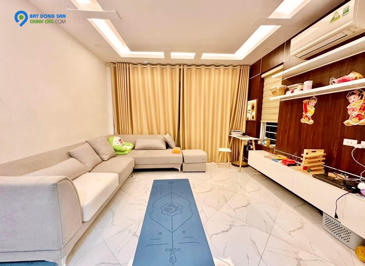 Tôi cần bán nhà tại ngõ 79, phố 8/3,lô góc, 32M2, 5 TẦNG, MT4.1m GIÁ 6.2 TỶ