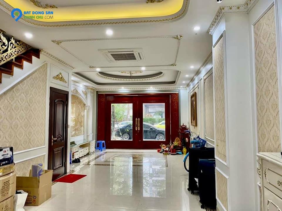 bán nhà  Kiến Hưng, Hà Đông  72m2 chỉ nhỉnh 9 tỷ, kinh doanh, thang máy , xe công tránh nhau.