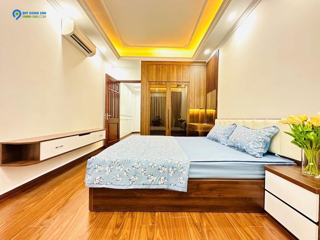 bán nhà cầu giấy, nhà đẹp mới long lanh, 45m2, 5 tầng, mt 4m, tặng full nội thất 500tr, xách vali ở luôn