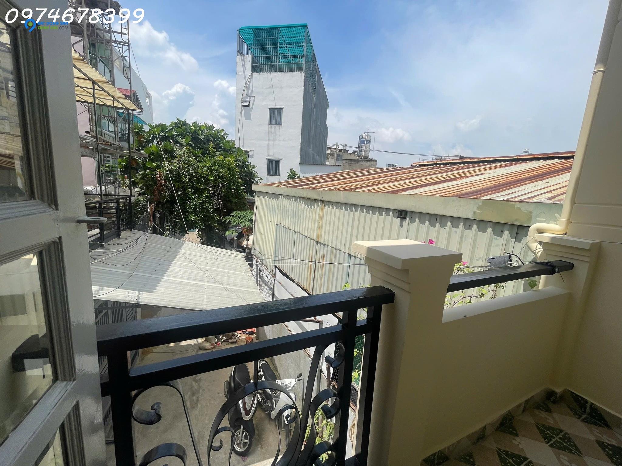☘️☘️☘️ Nhà nhỏ đẹp - giá xinh xinh- Hẻm xe hơi - Gần chợ - Khu dân cư sầm uất.