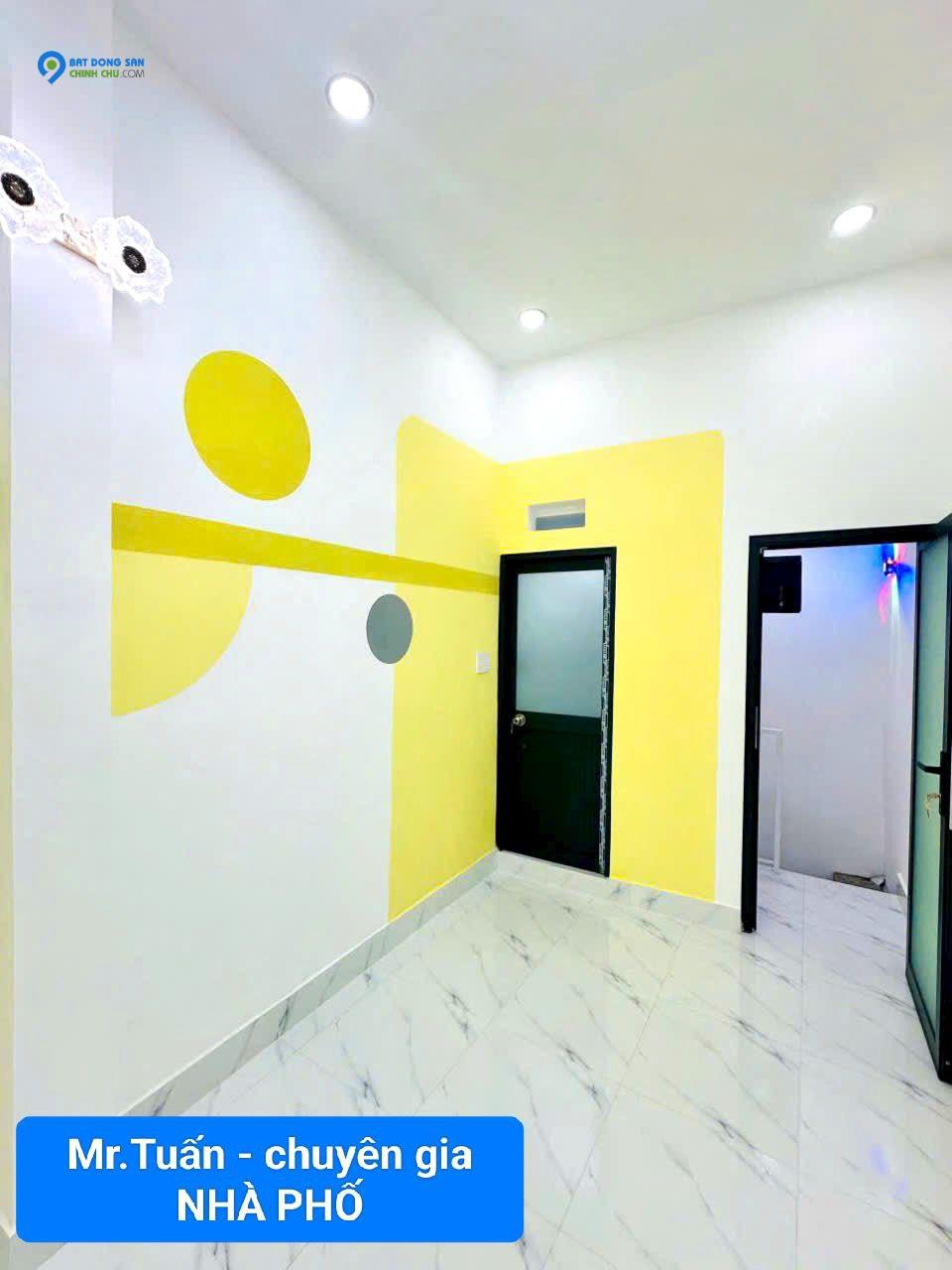 🏠 BÁN NHÀ 1 TRỆT 2 LẦU MỚI ĐẸP 100% - CÁCH 1 CĂN RA MT ĐƯỜNG.🚙