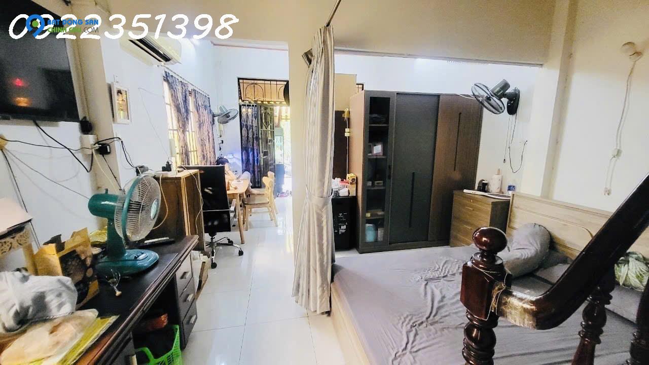 🏡 Nhà 3 tầng lô góc, gần Trường Sa, Tân Bình, 60m², giá chỉ 4.9 tỷ!