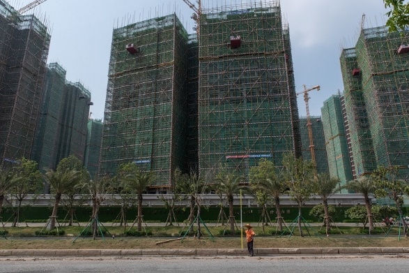 Hoạt động trong ngành bất động sản và sản xuất chậm lại, nền kinh tế Trung Quốc tiếp tục trì trệ
